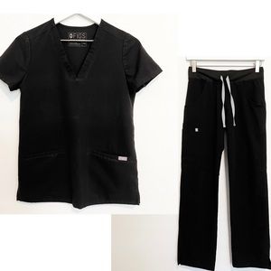 FIGS SET casma scrub top + kade cargo pants bottoms black size XXS/XXS petite